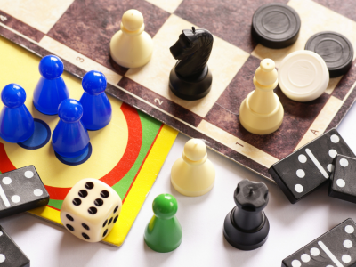 Jeux de soci&eacute;t&eacute; - Est ontarien - EN PR&Eacute;SENTIEL